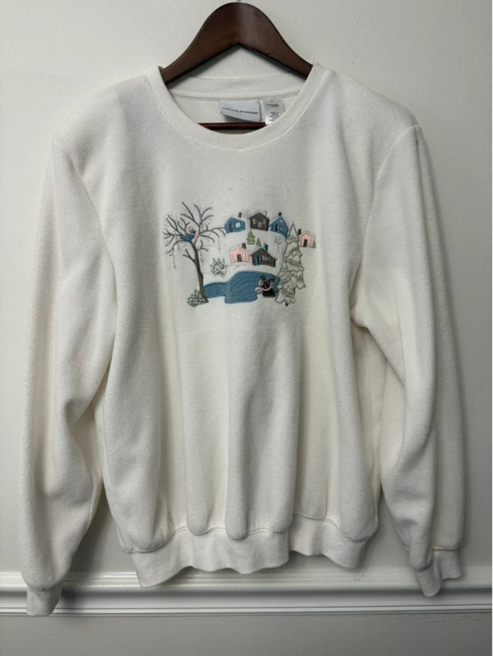 Alfred Dunner Winter Village Embroidered Fleece Sweatshirt Medium Cottagecore